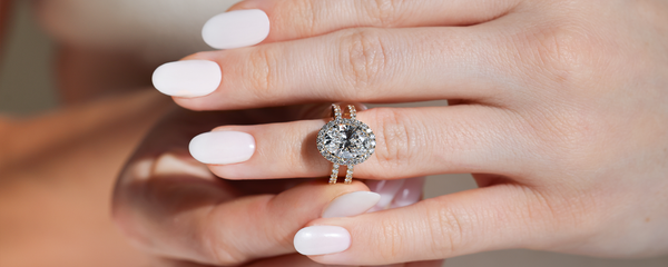 Why Oval Engagement Rings with Lab Grown Diamonds Are Totally Trending Right Now