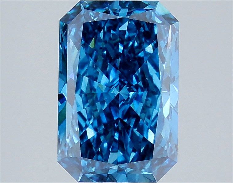 3.04 Carat Radiant Shaped, Excellent Cut, VS1 Clarity, IGI Certified Lab Grown Diamond