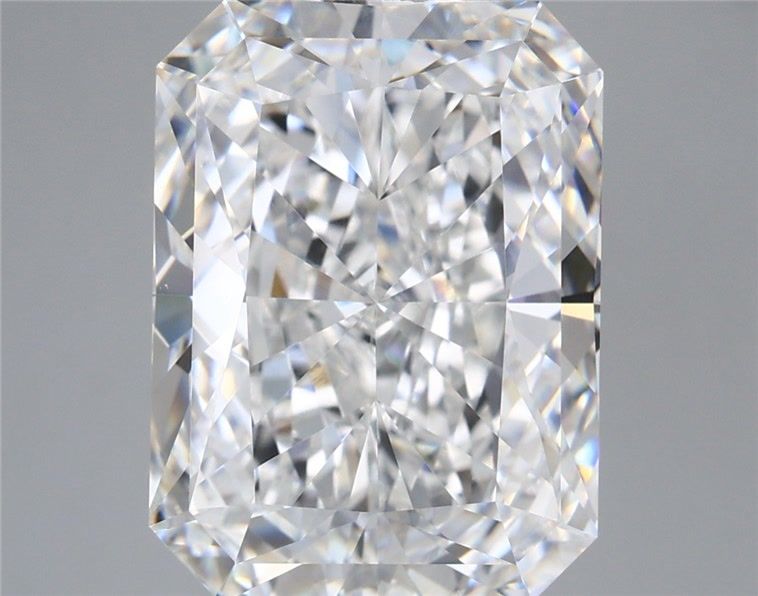 7.46 Carat Radiant Shaped, Very Good Cut, E Color, VVS2 Clarity, IGI Certified Lab Grown Diamond