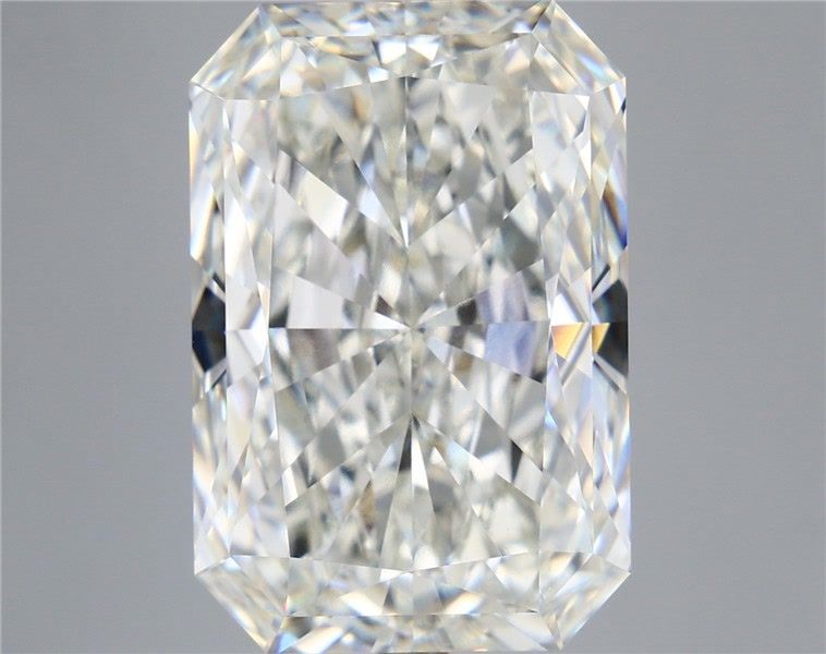 15.07 Carat Radiant Shaped, Very Good Cut, H Color, VVS2 Clarity, IGI Certified Lab Grown Diamond