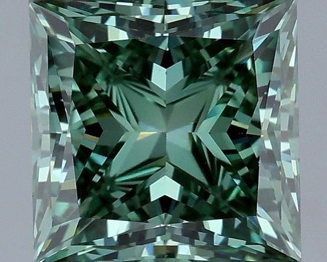 3.04 Carat Princess Shaped, Ideal Cut, FANCY VIVID GREEN Color, VS1 Clarity, IGI Certified Lab Grown Diamond
