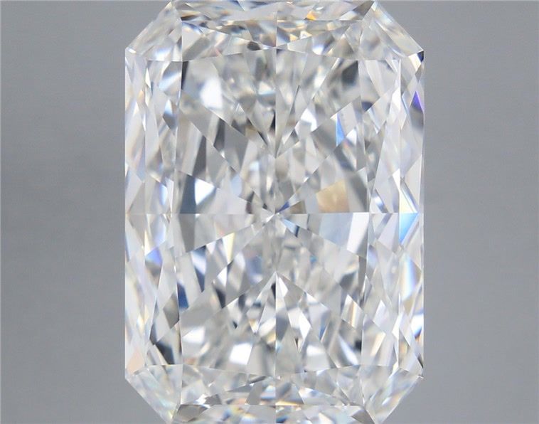 15.05 Carat Radiant Shaped, Very Good Cut, F Color, VVS2 Clarity, IGI Certified Lab Grown Diamond