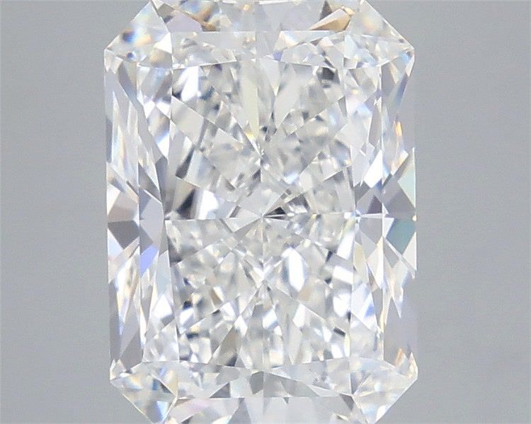 4.60 Carat Radiant Shaped, Very Good Cut, E Color, VVS2 Clarity, IGI Certified Lab Grown Diamond