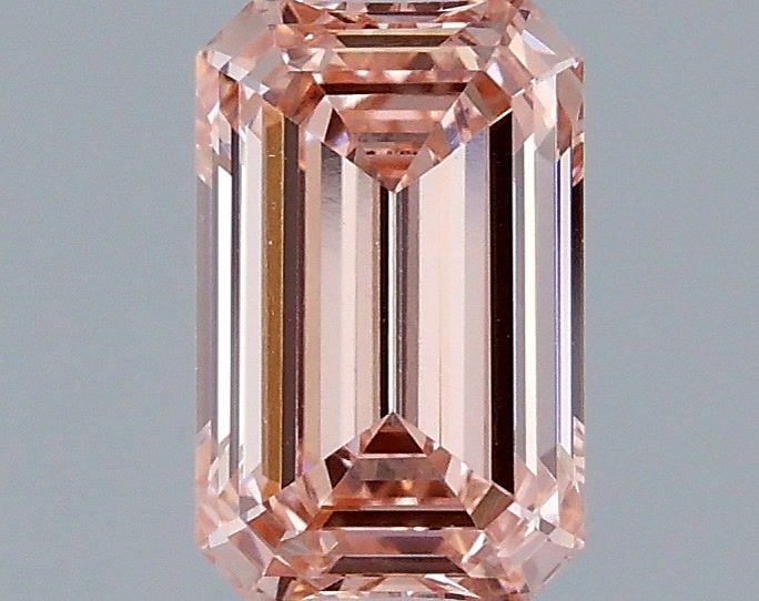 1.05 Carat Emerald Shaped, Ideal Cut, VS1 Clarity, IGI Certified Lab Grown Diamond