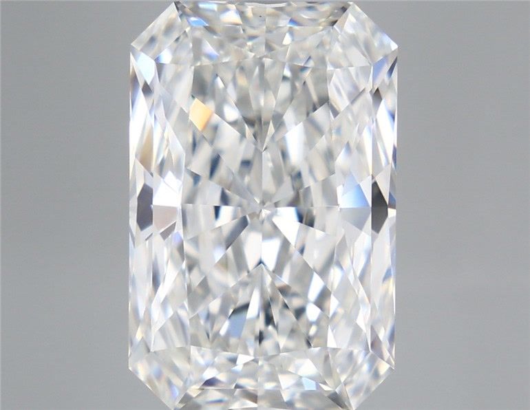 7.21 Carat Radiant Shaped, Very Good Cut, F Color, VVS2 Clarity, IGI Certified Lab Grown Diamond