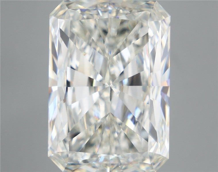 15.08 Carat Radiant Shaped, Very Good Cut, G Color, VVS2 Clarity, IGI Certified Lab Grown Diamond