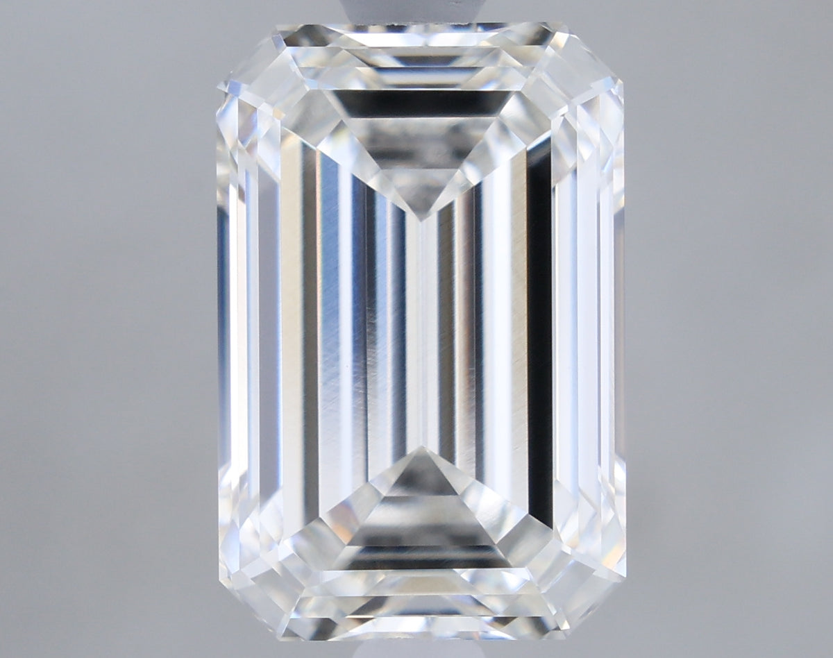 1.92 Carat Emerald Shaped, Ideal Cut, G Color, VVS2 Clarity, IGI Certified Lab Grown Diamond
