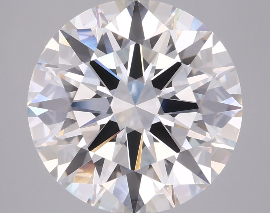5.07 Carat Round Shaped, Excellent Cut, E Color, VVS2 Clarity, IGI Certified Lab Grown Diamond