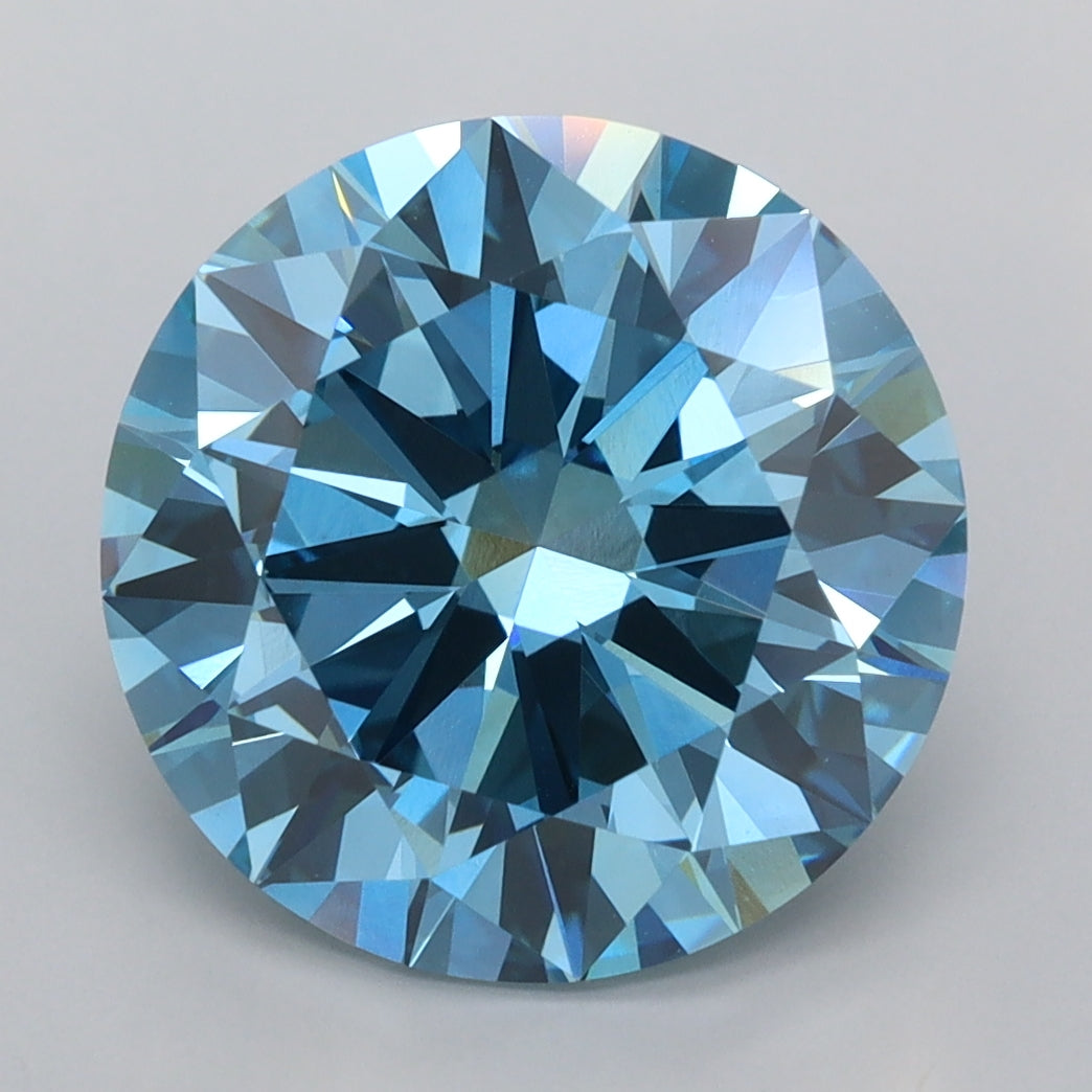 5.02 Carat Round Shaped, Excellent Cut, VVS2 Clarity, IGI Certified Lab Grown Diamond