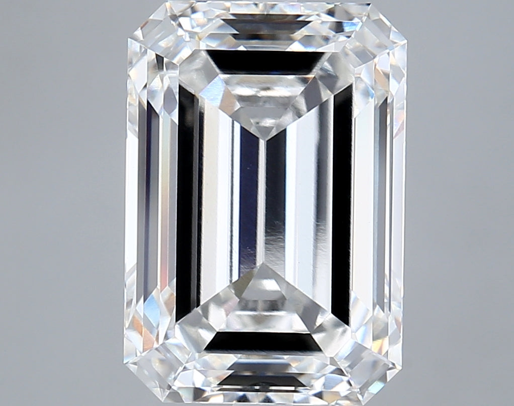 8.00 Carat Emerald Shaped, Ideal Cut, E Color, VVS2 Clarity, IGI Certified Lab Grown Diamond