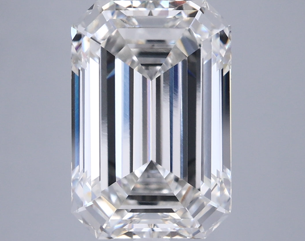 5.59 Carat Emerald Shaped, Ideal Cut, G Color, VVS2 Clarity, IGI Certified Lab Grown Diamond