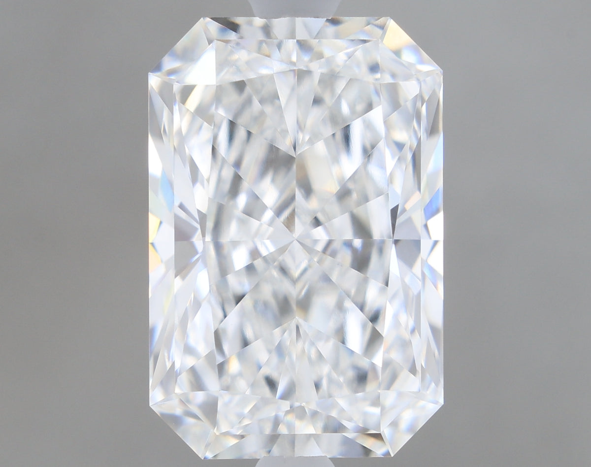 2.61 Carat Radiant Shaped, Ideal Cut, D Color, VVS2 Clarity, IGI Certified Lab Grown Diamond