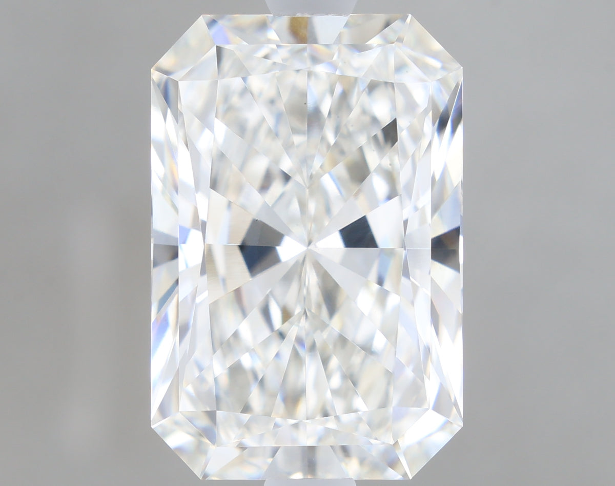2.59 Carat Radiant Shaped, Ideal Cut, G Color, VS1 Clarity, IGI Certified Lab Grown Diamond