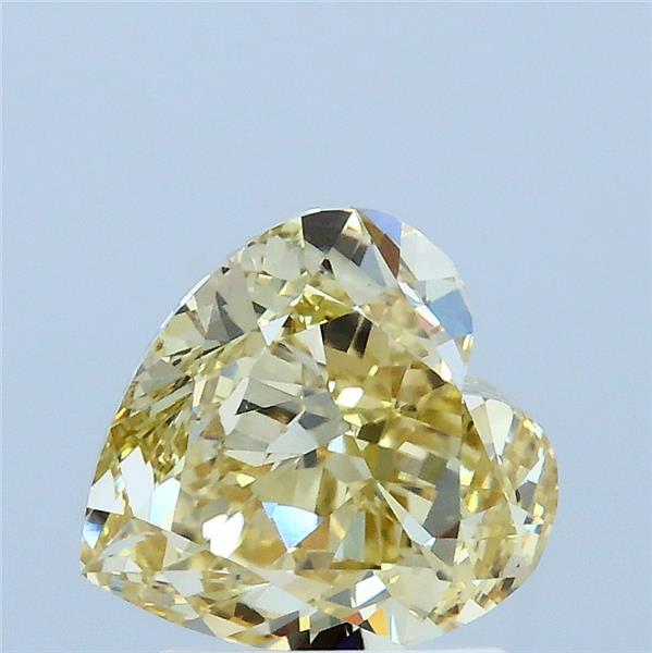 2.50 Carat Heart Shaped, Very Good Cut, FANCY LIGHT YELLOW Color, VS1 Clarity, IGI Certified Lab Grown Diamond