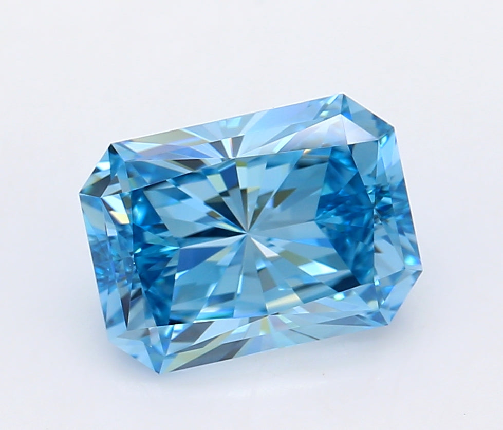 2.50 Carat Radiant Shaped, Ideal Cut, VVS1 Clarity, IGI Certified Lab Grown Diamond