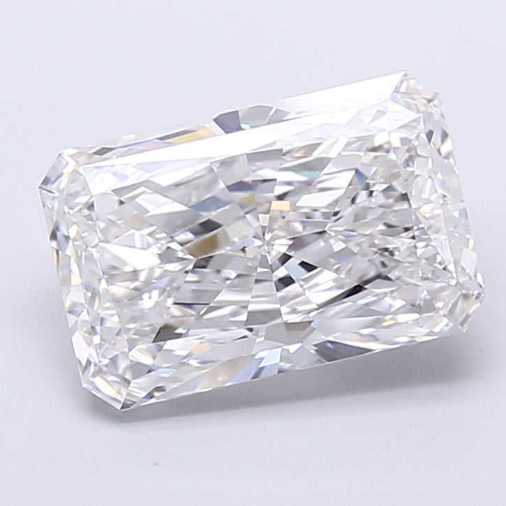 5.64 Carat Radiant Shaped, Very Good Cut, E Color, VVS2 Clarity, IGI Certified Lab Grown Diamond