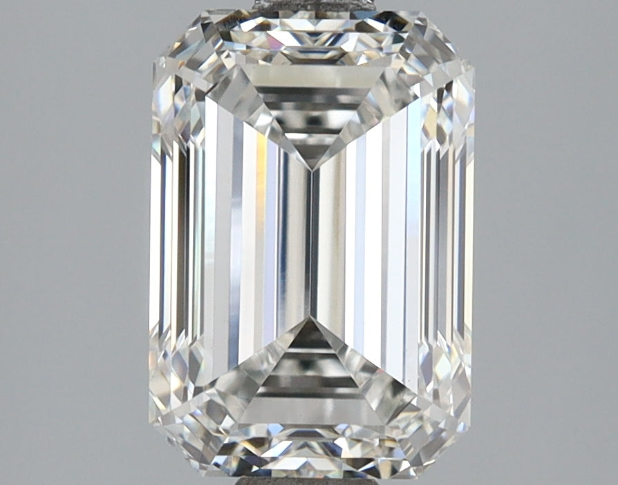 2.65 Carat Emerald Shaped, Ideal Cut, E Color, VVS2 Clarity, IGI Certified Lab Grown Diamond
