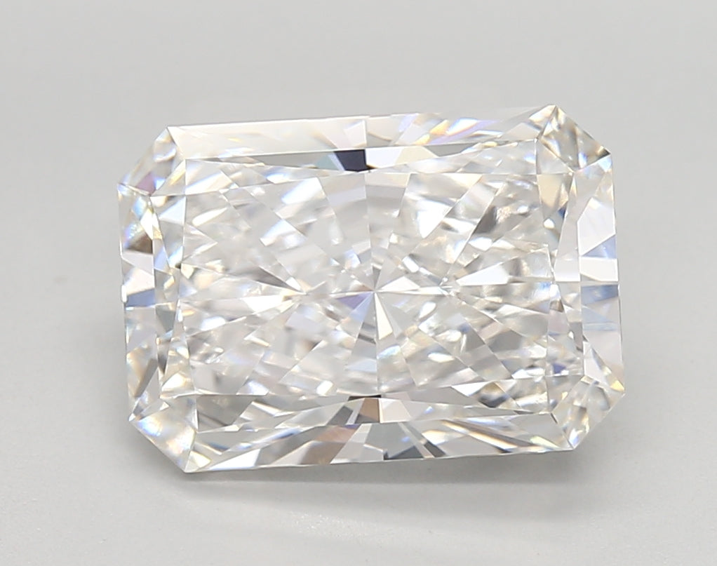 4.03 Carat Radiant Shaped, Very Good Cut, E Color, VVS2 Clarity, IGI Certified Lab Grown Diamond