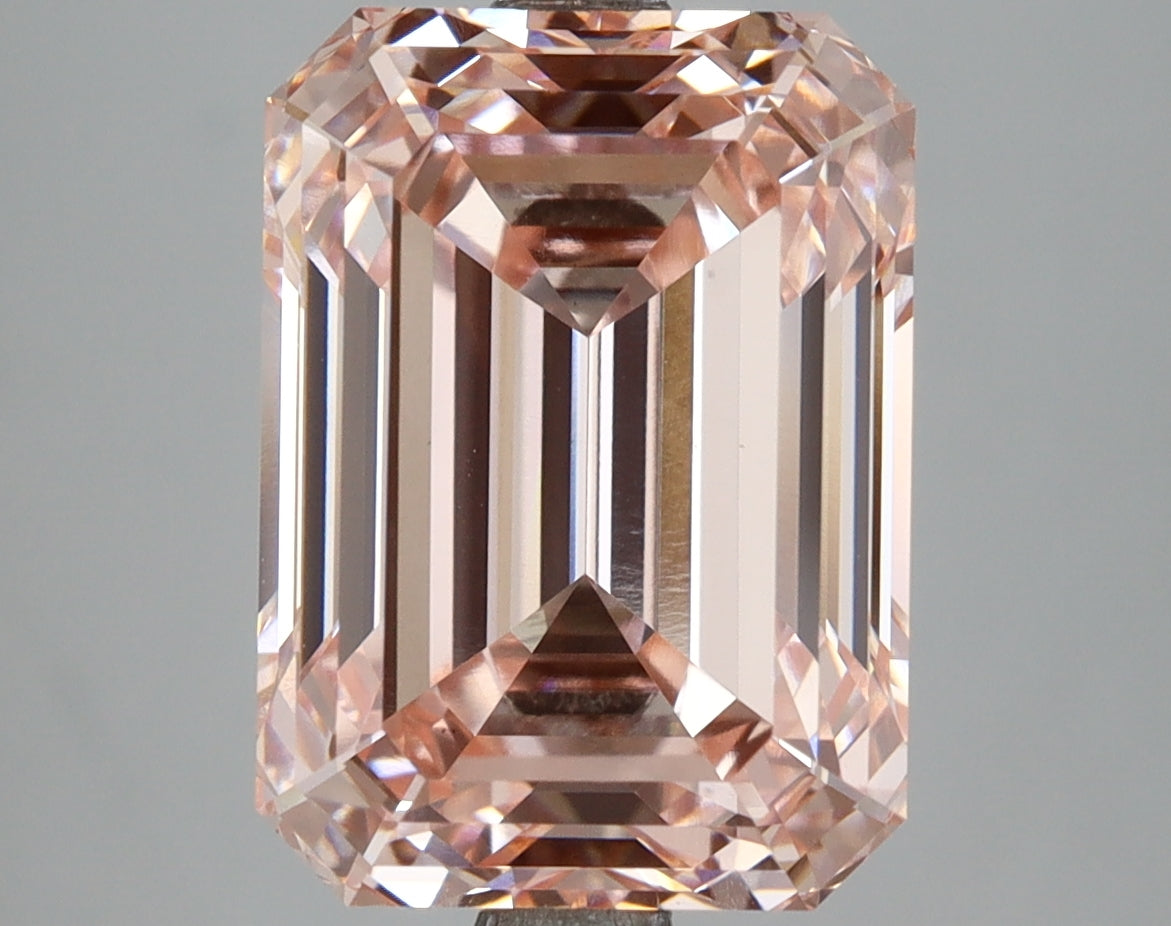 6.77 Carat Emerald Shaped, Ideal Cut, VS1 Clarity, IGI Certified Lab Grown Diamond