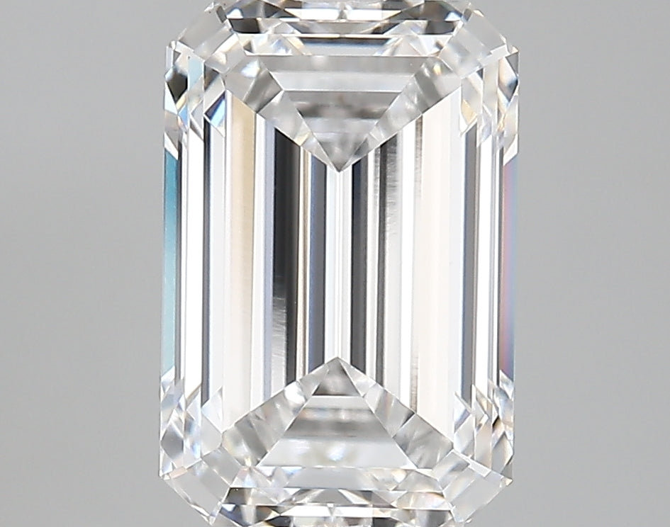 4.04 Carat Emerald Shaped, Very Good Cut, E Color, VVS1 Clarity, IGI Certified Lab Grown Diamond