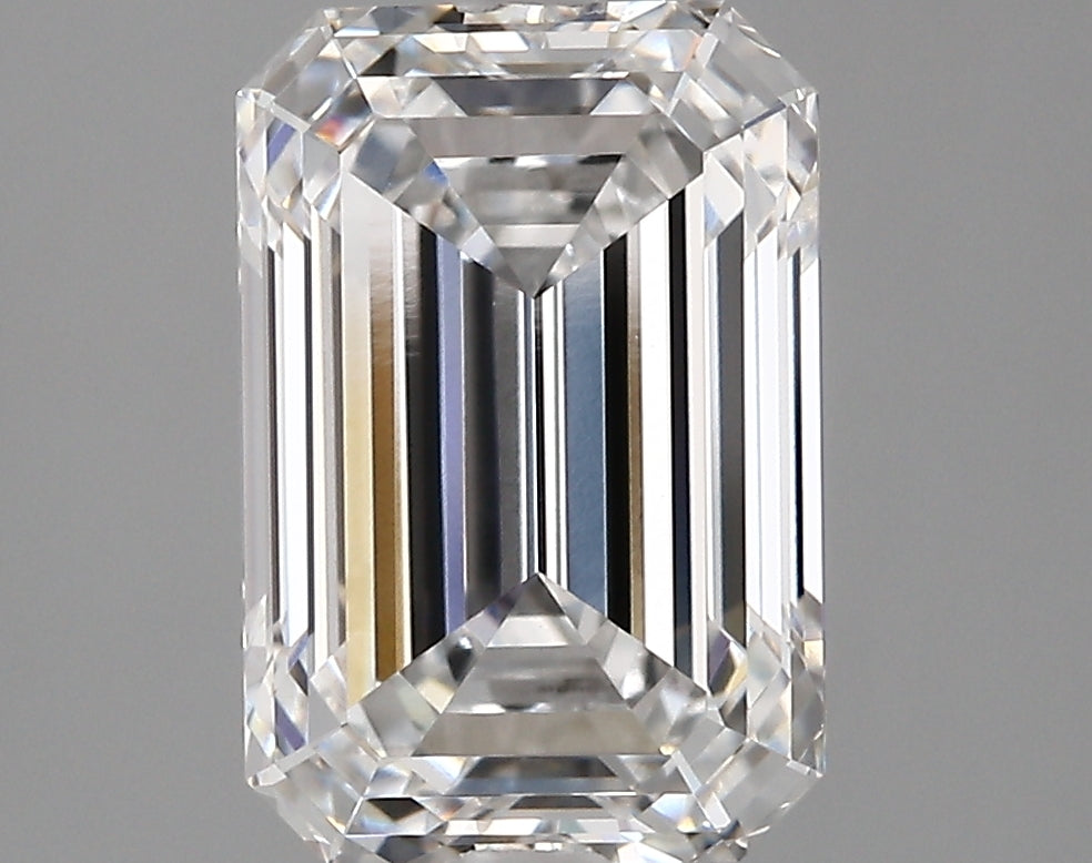 4.17 Carat Emerald Shaped, Very Good Cut, D Color, VVS2 Clarity, IGI Certified Lab Grown Diamond
