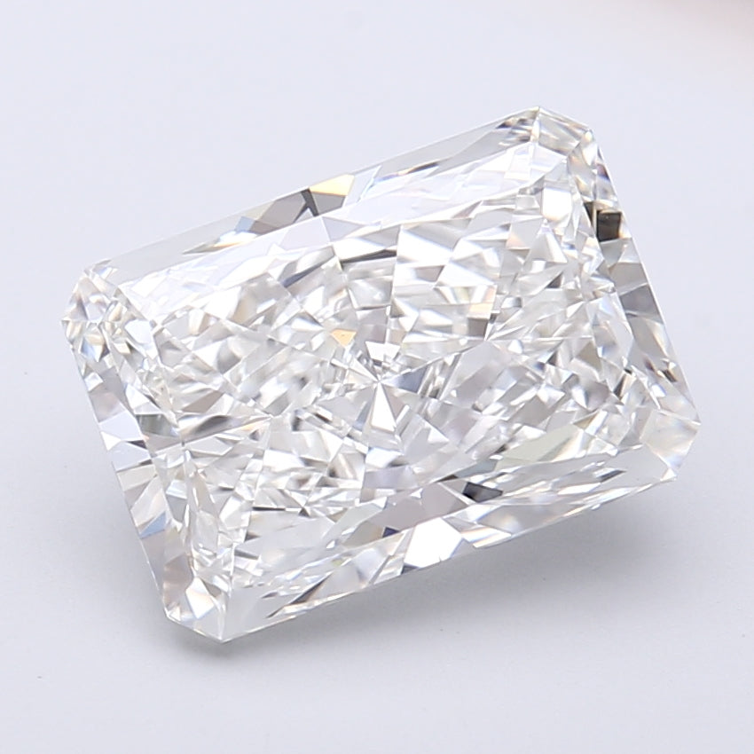 4.41 Carat Radiant Shaped, Very Good Cut, E Color, VVS2 Clarity, IGI Certified Lab Grown Diamond