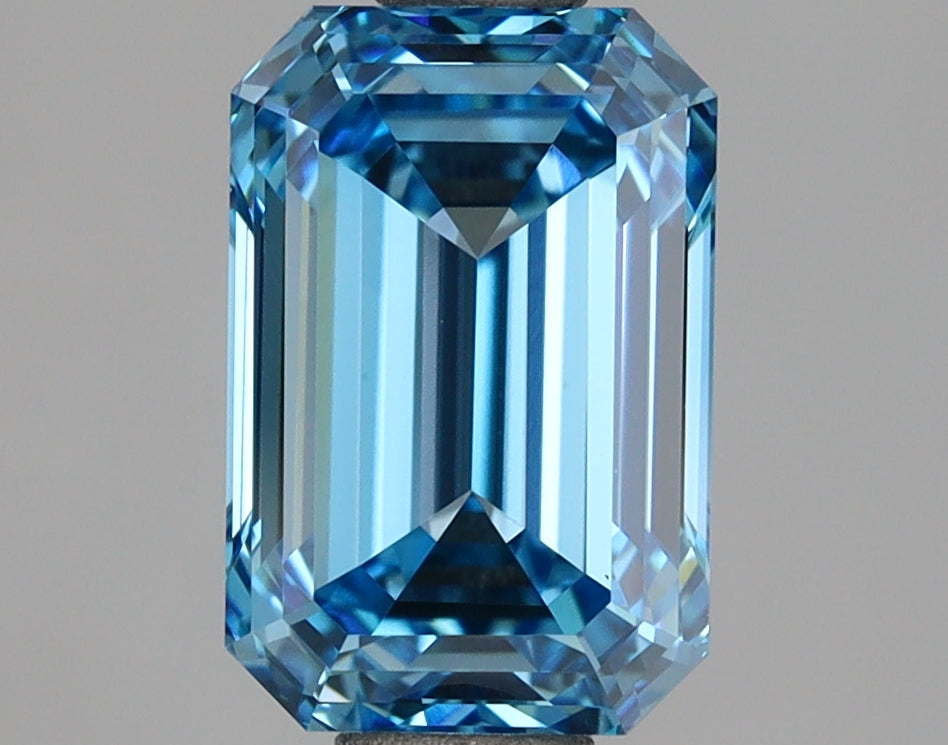 2.05 Carat Emerald Shaped, Ideal Cut, VS1 Clarity, IGI Certified Lab Grown Diamond