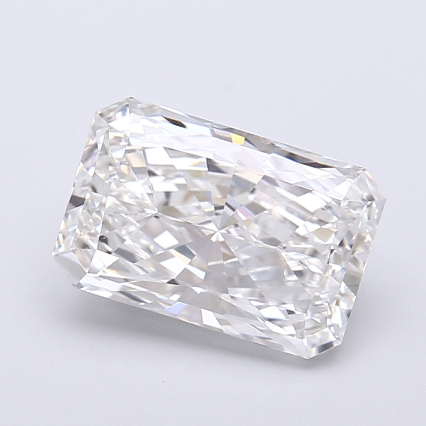 3.20 Carat Radiant Shaped, Very Good Cut, F Color, VVS2 Clarity, IGI Certified Lab Grown Diamond
