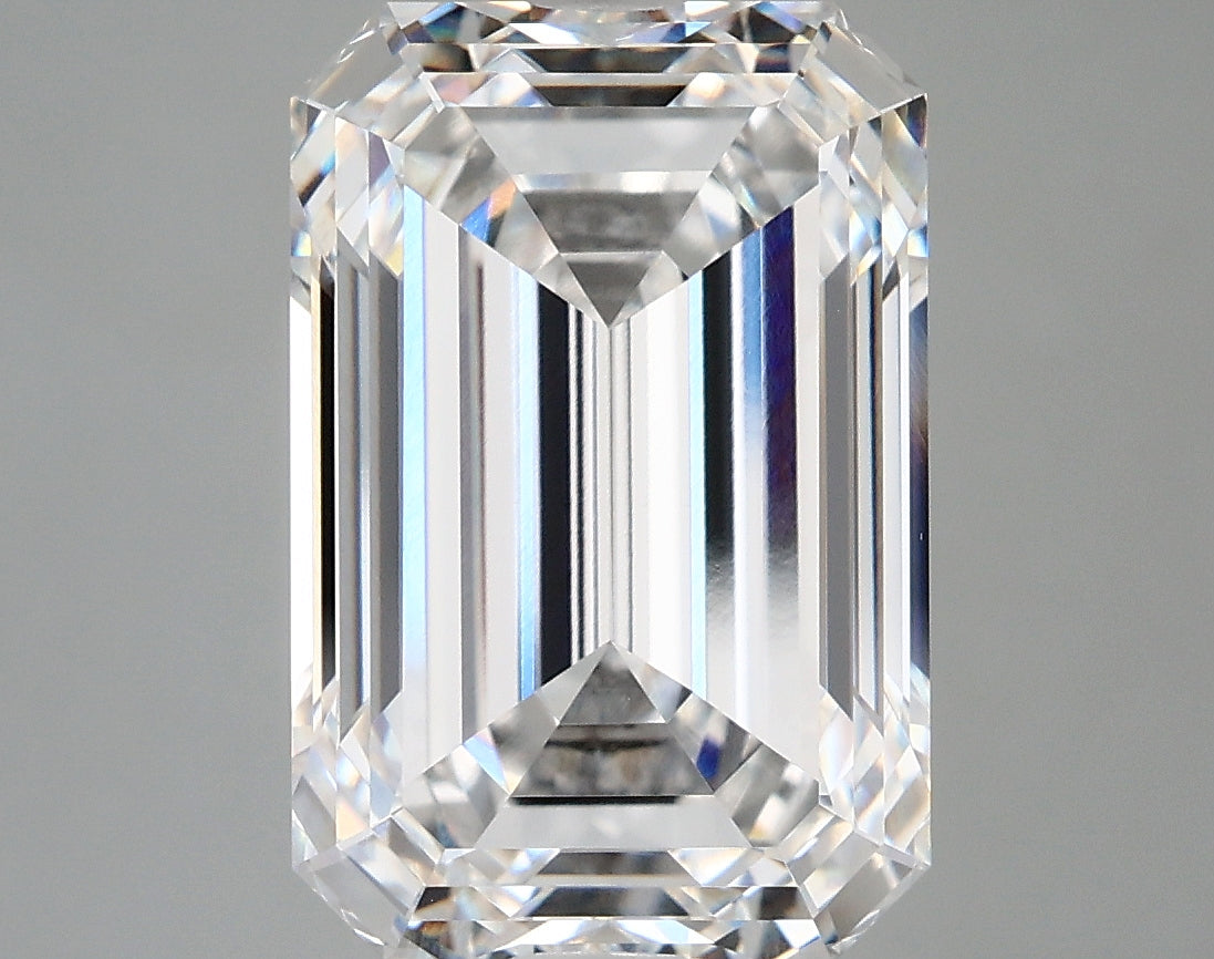 6.66 Carat Emerald Shaped, Very Good Cut, E Color, VVS1 Clarity, IGI Certified Lab Grown Diamond
