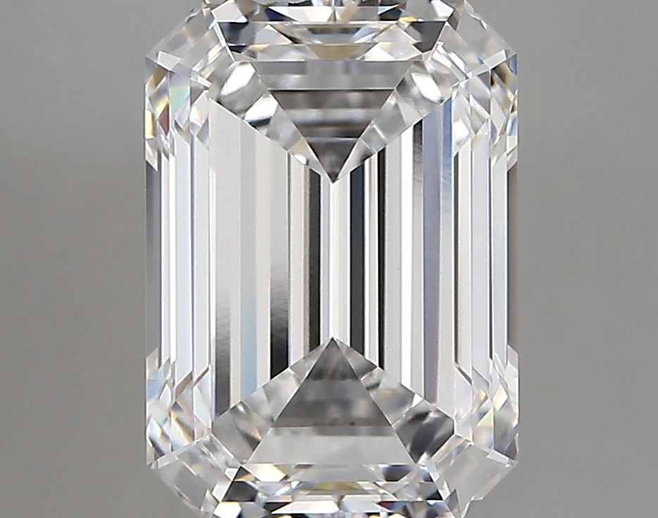 4.03 Carat Emerald Shaped, Very Good Cut, D Color, VVS2 Clarity, IGI Certified Lab Grown Diamond