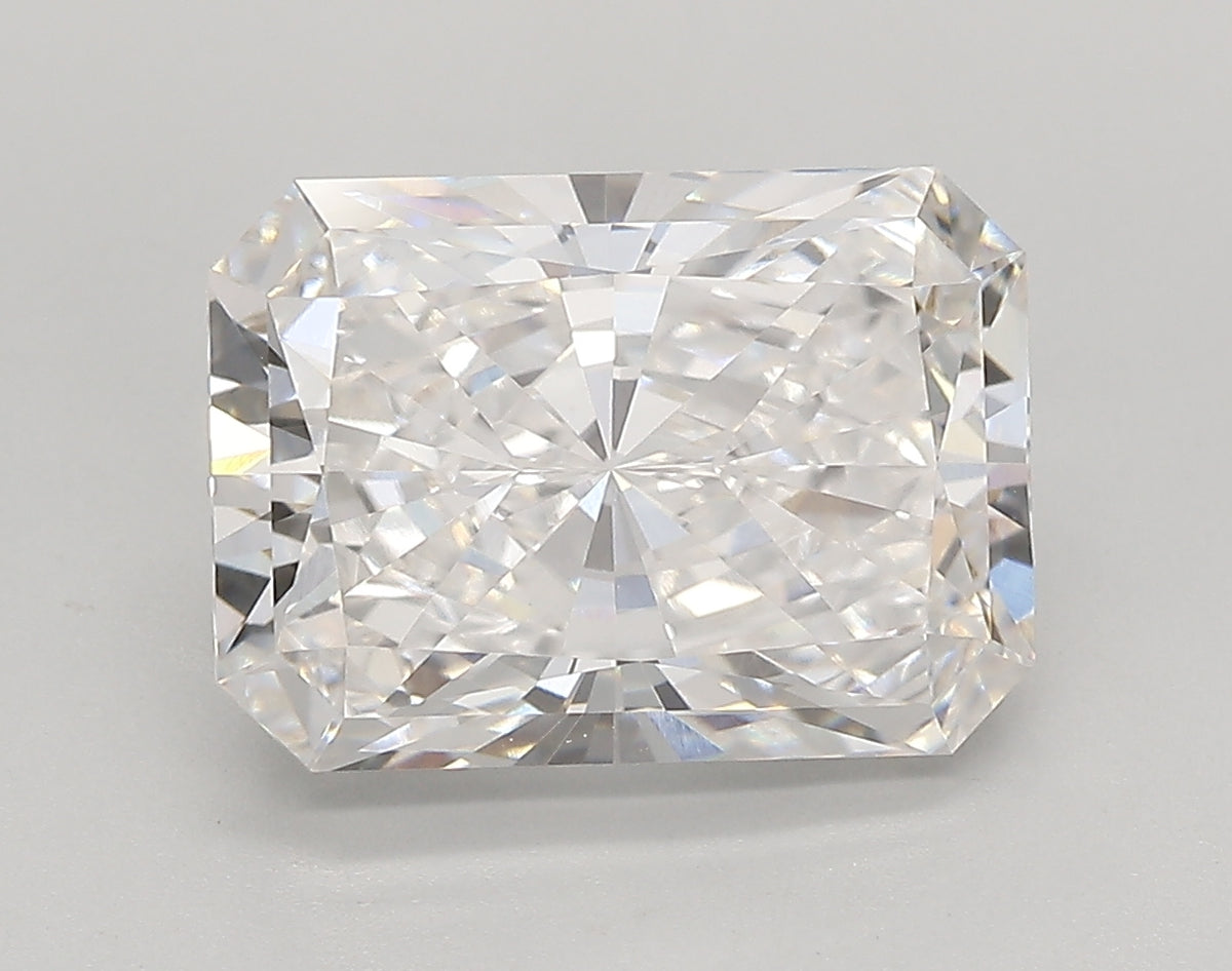 4.02 Carat Radiant Shaped, Very Good Cut, F Color, VVS2 Clarity, IGI Certified Lab Grown Diamond