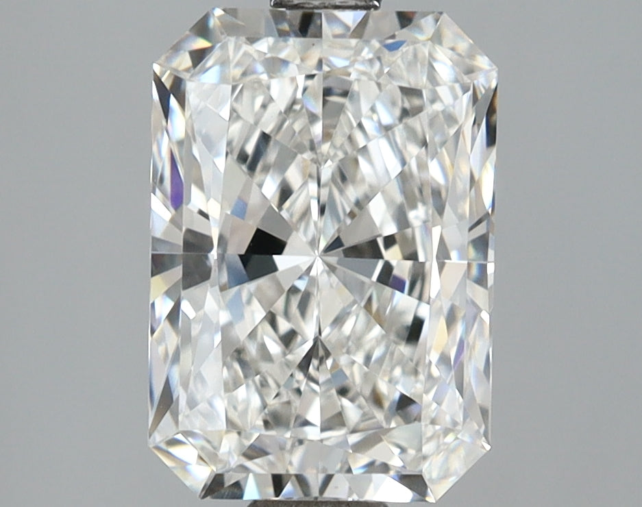 2.57 Carat Radiant Shaped, Ideal Cut, E Color, VVS2 Clarity, IGI Certified Lab Grown Diamond