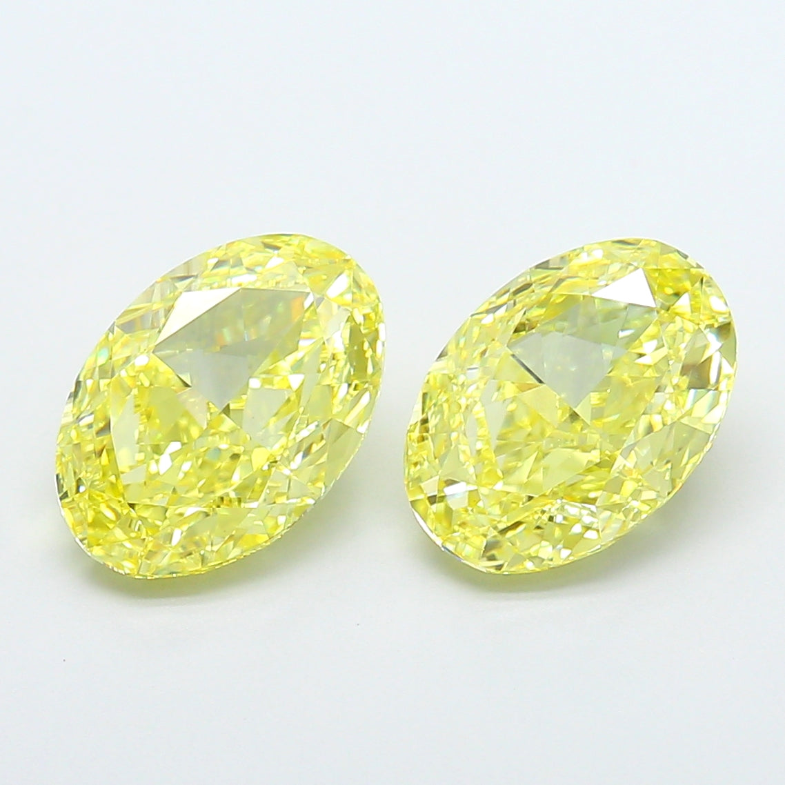 2.84 Carat Oval Shaped, Ideal Cut, VS1 Clarity, IGI Certified Lab Grown Diamond