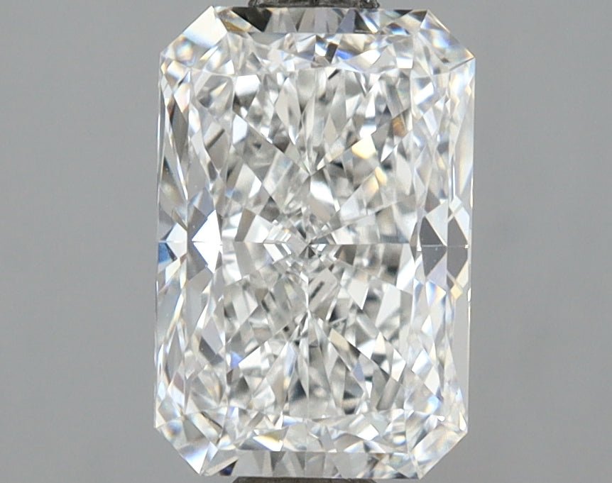 3.05 Carat Radiant Shaped, Ideal Cut, D Color, VVS2 Clarity, IGI Certified Lab Grown Diamond