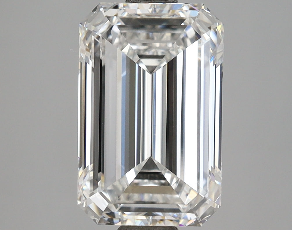 3.01 Carat Emerald Shaped, Excellent Cut, E Color, VVS2 Clarity, IGI Certified Lab Grown Diamond