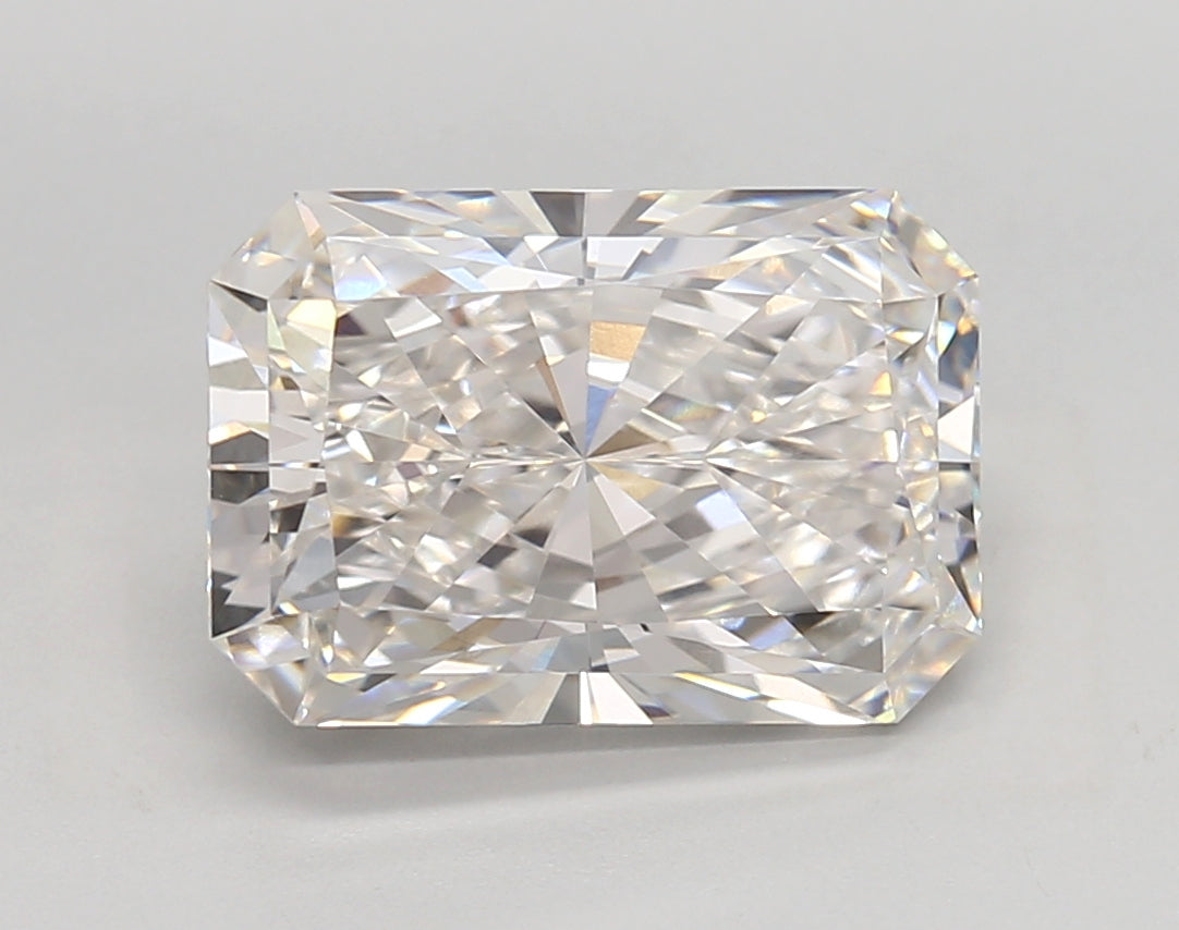 4.24 Carat Radiant Shaped, Very Good Cut, F Color, VVS1 Clarity, IGI Certified Lab Grown Diamond