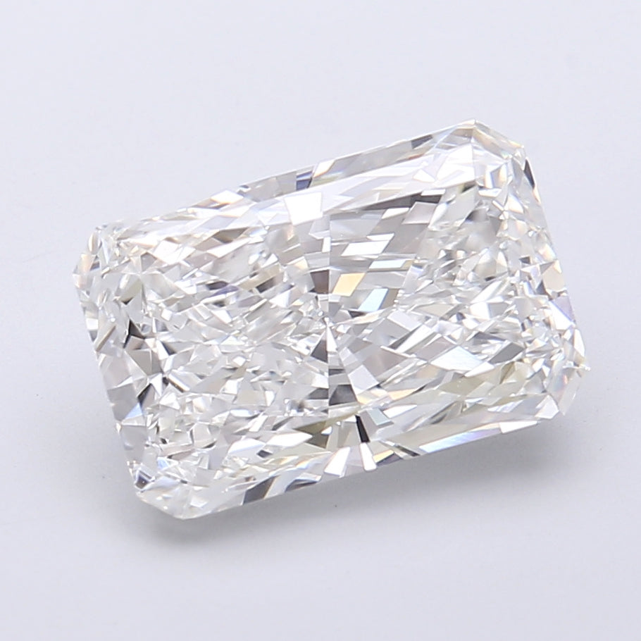 4.04 Carat Radiant Shaped, Very Good Cut, E Color, VVS2 Clarity, IGI Certified Lab Grown Diamond