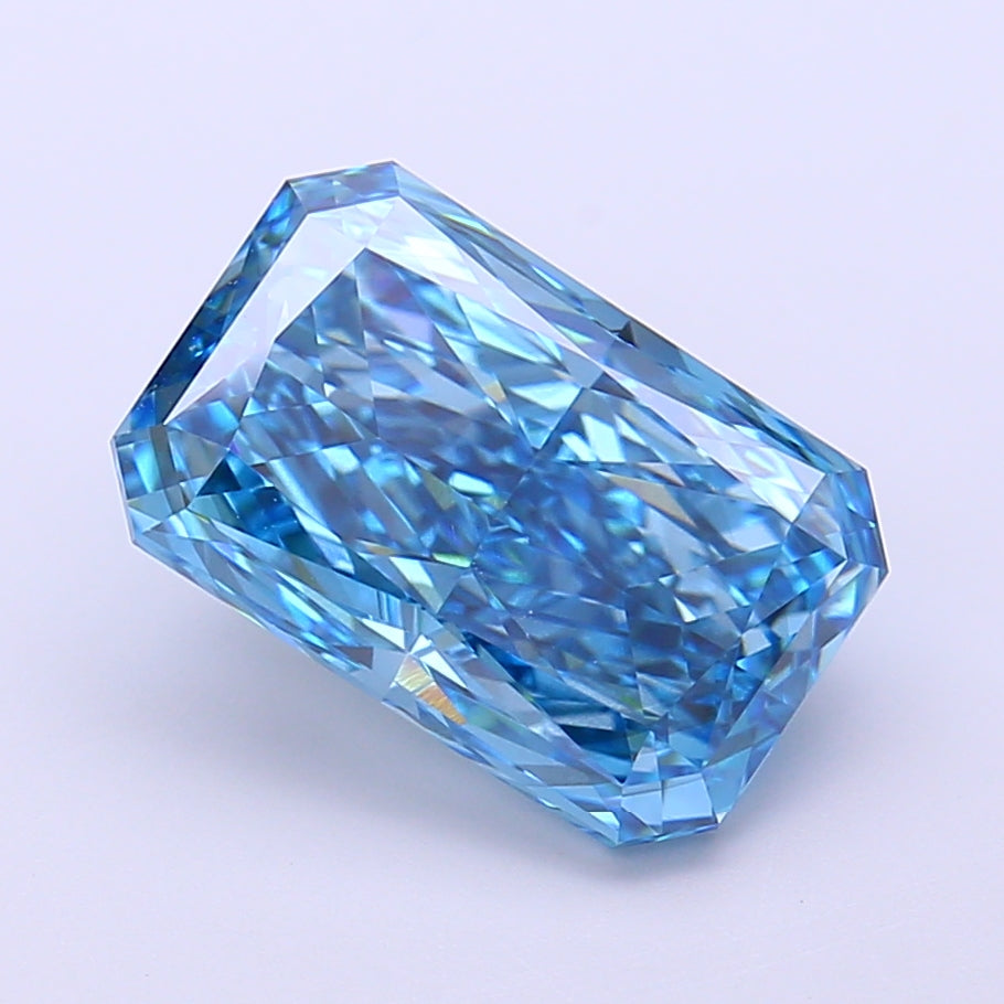 4.13 Carat Radiant Shaped, Very Good Cut, VS2 Clarity, IGI Certified Lab Grown Diamond