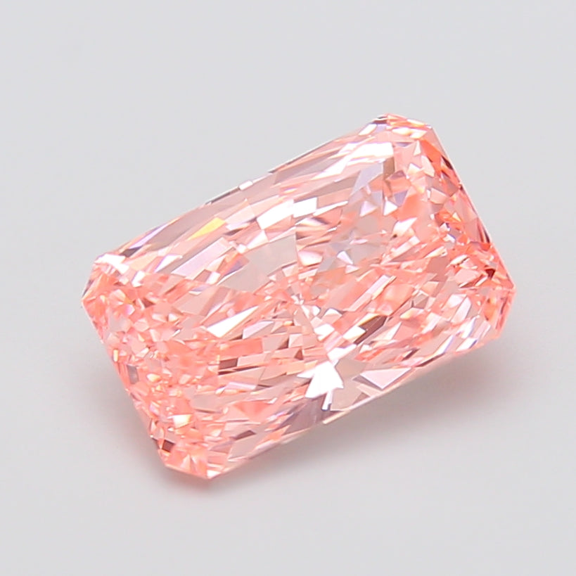 4.00 Carat Radiant Shaped, Very Good Cut, VVS2 Clarity, IGI Certified Lab Grown Diamond