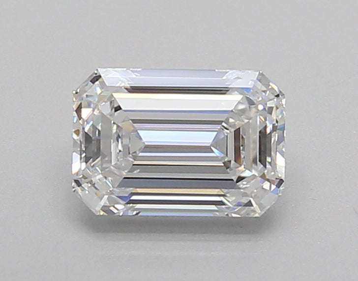 1.02 Carat Emerald Shaped, Very Good Cut, D Color, VVS1 Clarity, IGI Certified Lab Grown Diamond
