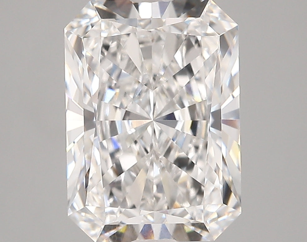 4.05 Carat Radiant Shaped, Very Good Cut, E Color, VVS1 Clarity, IGI Certified Lab Grown Diamond