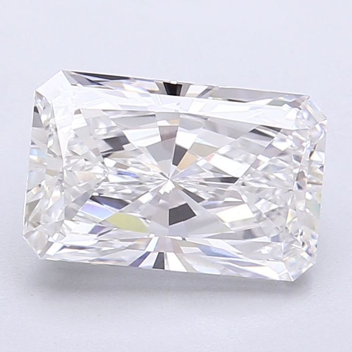 3.01 Carat Radiant Shaped, Very Good Cut, E Color, VVS2 Clarity, IGI Certified Lab Grown Diamond