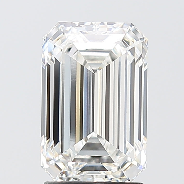 2.50 Carat Emerald Shaped, Ideal Cut, E Color, VS1 Clarity, IGI Certified Lab Grown Diamond