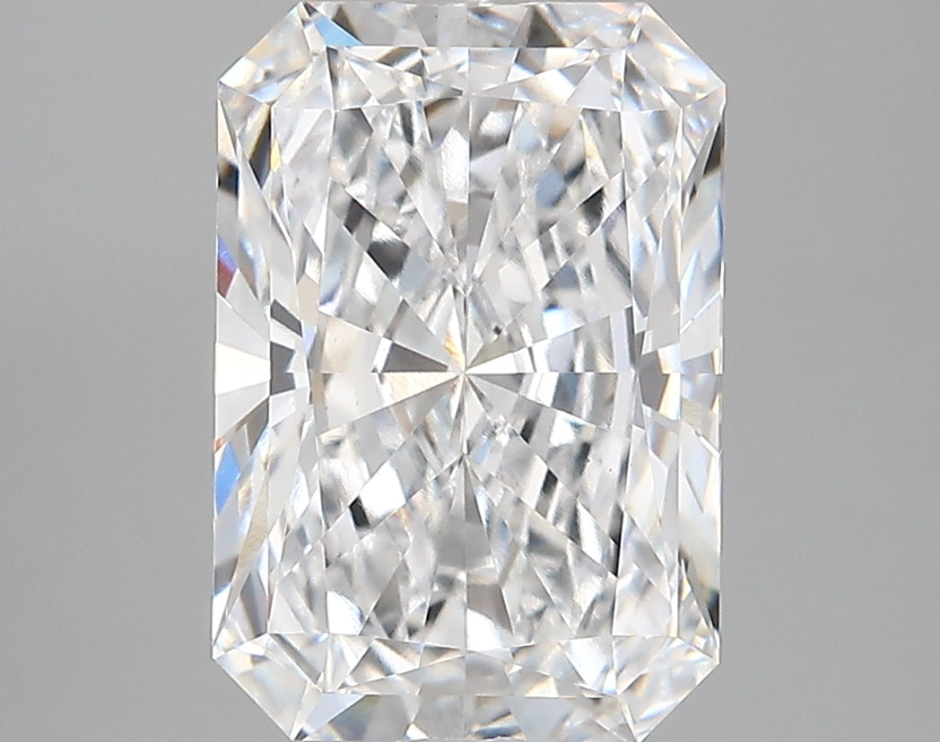 4.33 Carat Radiant Shaped, Very Good Cut, D Color, VS1 Clarity, IGI Certified Lab Grown Diamond