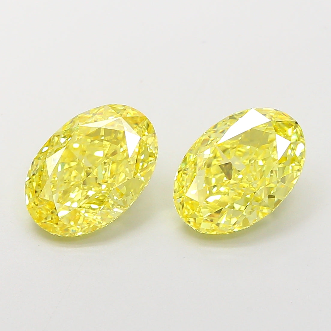 2.81 Carat Oval Shaped, Excellent Cut, VS1 Clarity, IGI Certified Lab Grown Diamond
