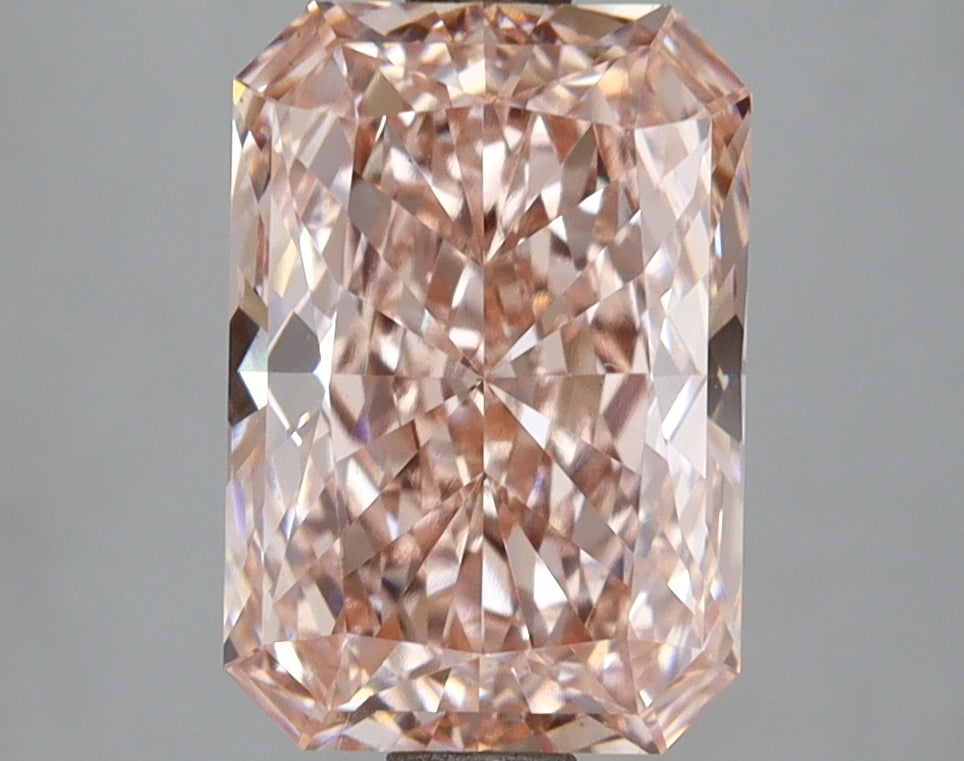 3.04 Carat Radiant Shaped, Ideal Cut, VS1 Clarity, IGI Certified Lab Grown Diamond