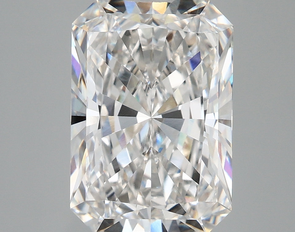4.18 Carat Radiant Shaped, Very Good Cut, F Color, VVS1 Clarity, IGI Certified Lab Grown Diamond