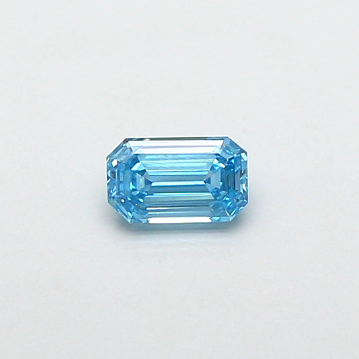0.32 Carat Emerald Shaped, Very Good Cut, VVS2 Clarity, IGI Certified Lab Grown Diamond