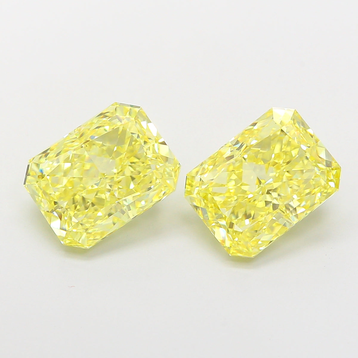2.60 Carat Radiant Shaped, Ideal Cut, VS1 Clarity, IGI Certified Lab Grown Diamond