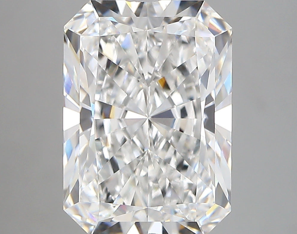 4.18 Carat Radiant Shaped, Very Good Cut, E Color, VVS1 Clarity, IGI Certified Lab Grown Diamond